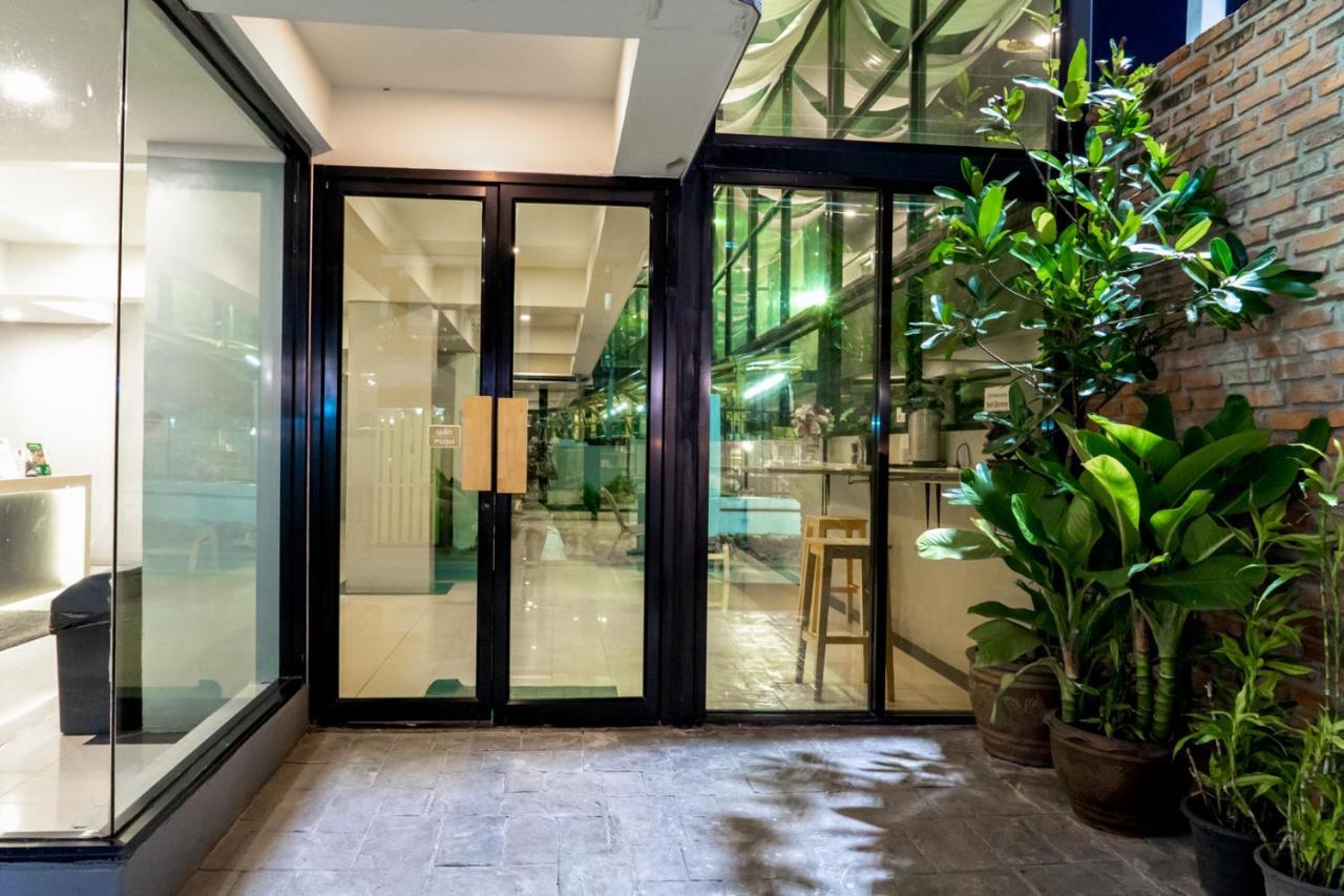 Roomquest Bangkok Don Mueang Airport Zewnętrze zdjęcie